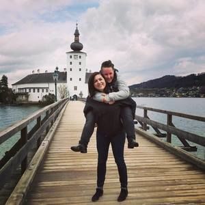 Meet your Posher, Miriam